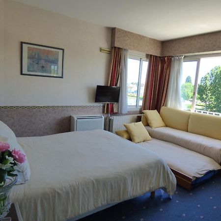 Hotel Restaurant Le Bellevue Montrichard 3 Etoiles مونتريشار المظهر الخارجي الصورة