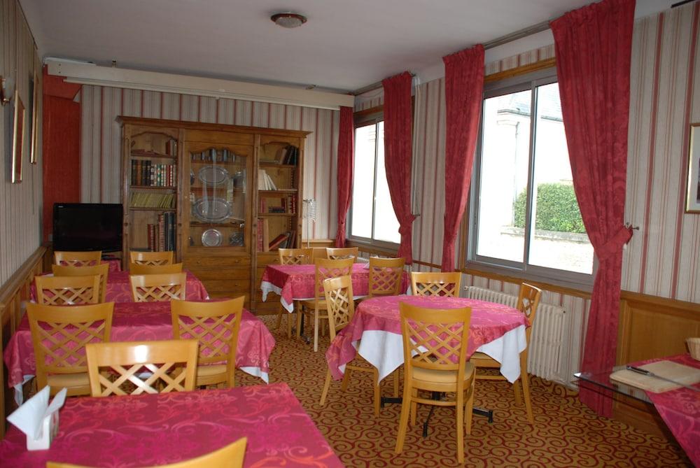 Hotel Restaurant Le Bellevue Montrichard 3 Etoiles مونتريشار المظهر الخارجي الصورة