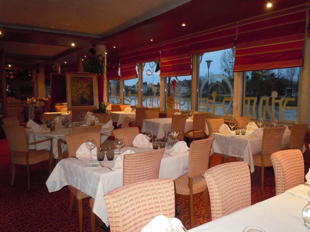 Hotel Restaurant Le Bellevue Montrichard 3 Etoiles مونتريشار المظهر الخارجي الصورة
