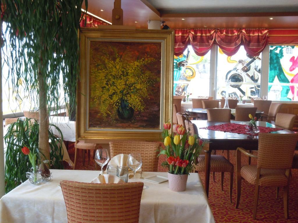 Hotel Restaurant Le Bellevue Montrichard 3 Etoiles مونتريشار المظهر الخارجي الصورة